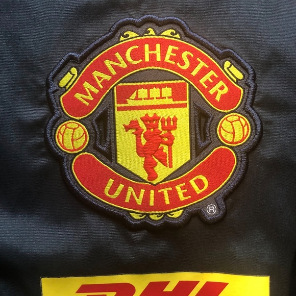 Man Utd 2011-2012 Dhl Nike jacket SIZE L - Picture 3 of 6